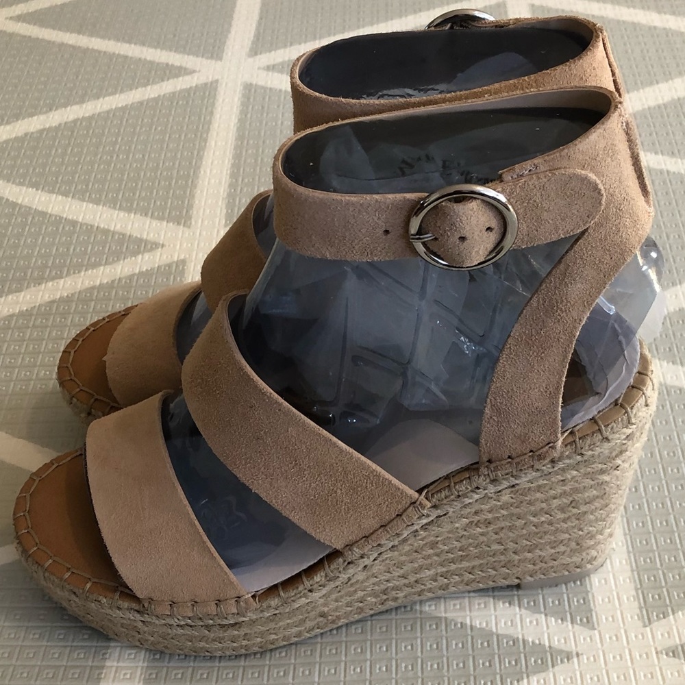 Dolce Vita Suede Wedge Espadrilles Size 10